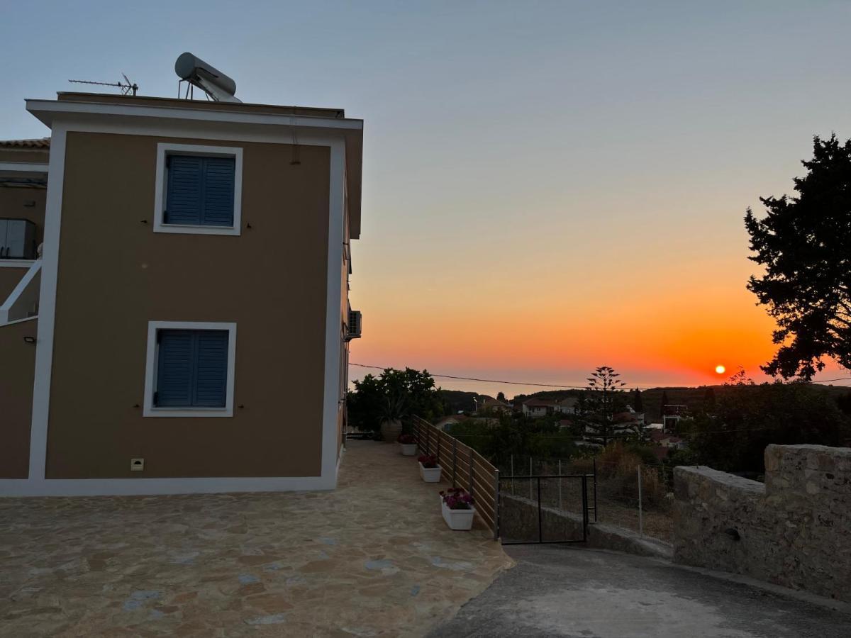 Villa Thea - Τhe View 1St Floor Ano Yerakarion Luaran gambar