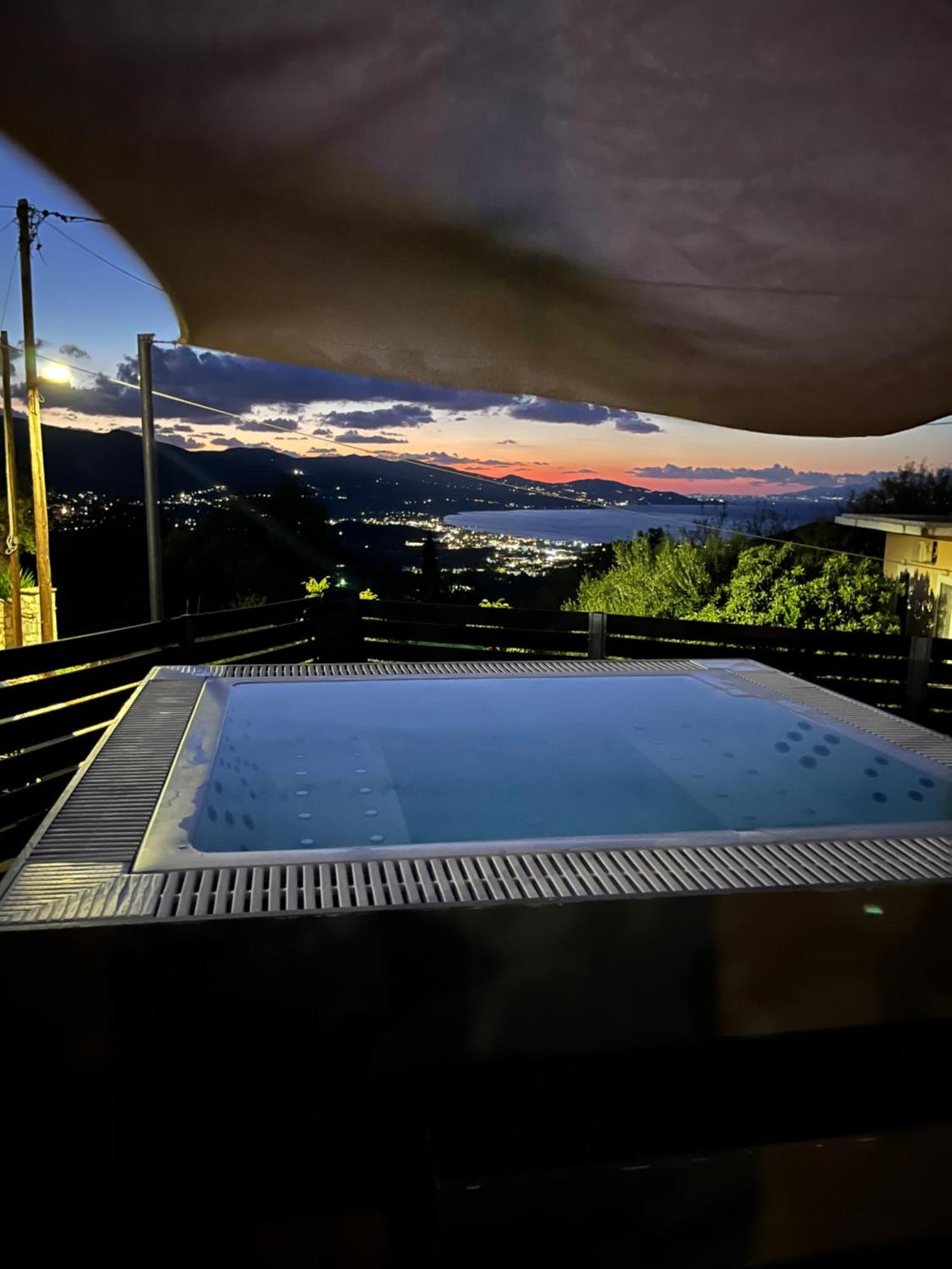 Villa Thea - Τhe View 1St Floor Ano Yerakarion Luaran gambar