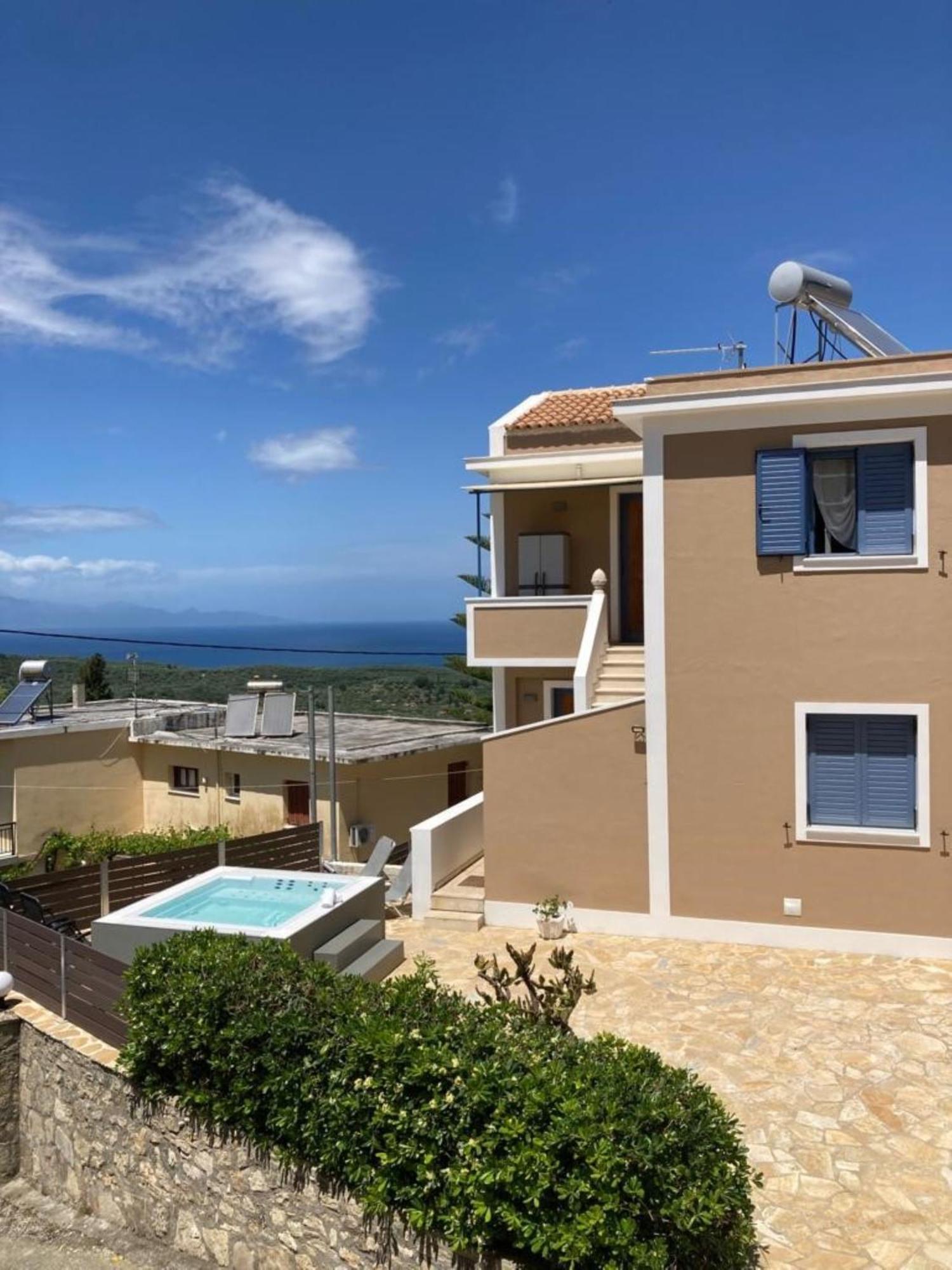 Villa Thea - Τhe View 1St Floor Ano Yerakarion Luaran gambar